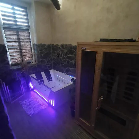 Stodola Z Jacuzzi,sauna W Centrum Apartment *